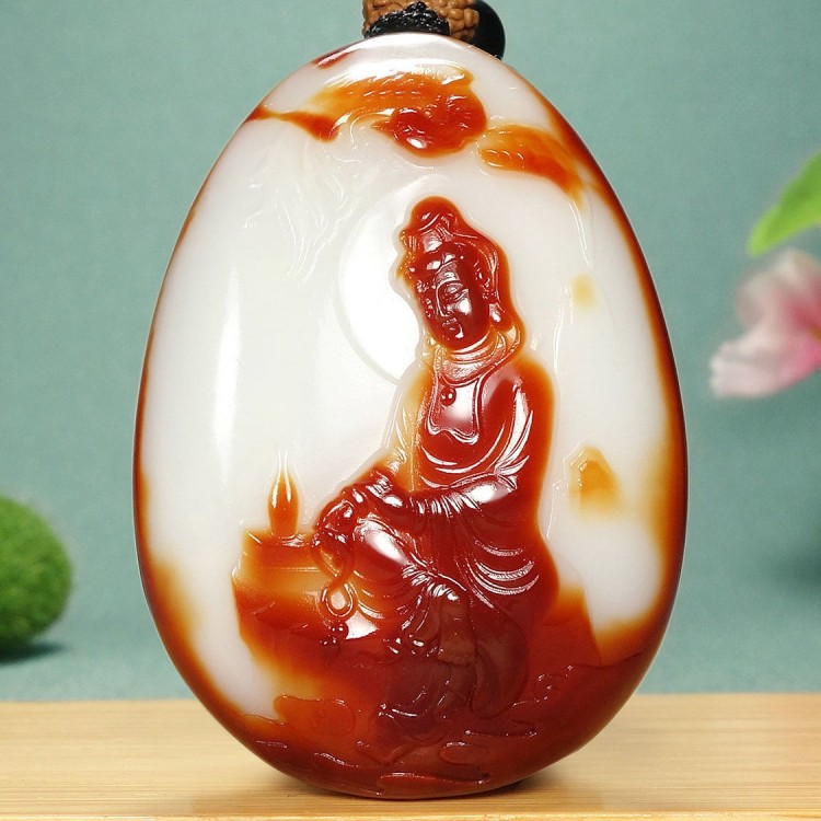 红沁皮原石籽料观音大士挂件