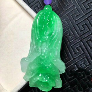 缅甸翡翠白菜吊坠满绿冰糯种翡翠白菜挂件阳绿飘花百财来聚玉挂件
