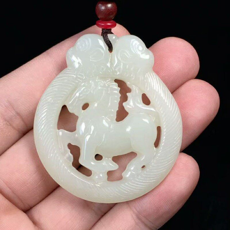 马上封侯十二生肖新疆和田玉送证