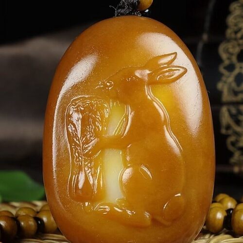 保真新疆和田玉生肖兔吊坠