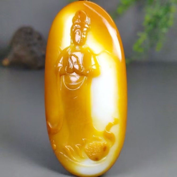 珍藏品新疆和田玉莲花观音吊坠羊脂级黄沁皮籽料莲花观音挂件包邮