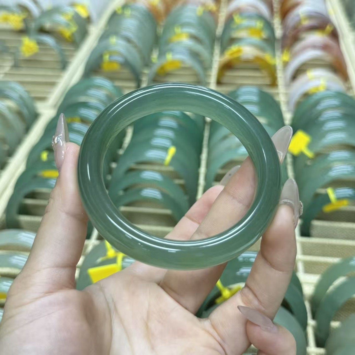 正品玉器翡翠色天然东陵玉手镯