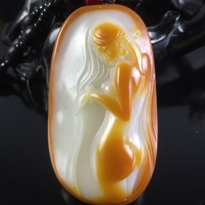 天然新疆和田玉遇贵人吊坠