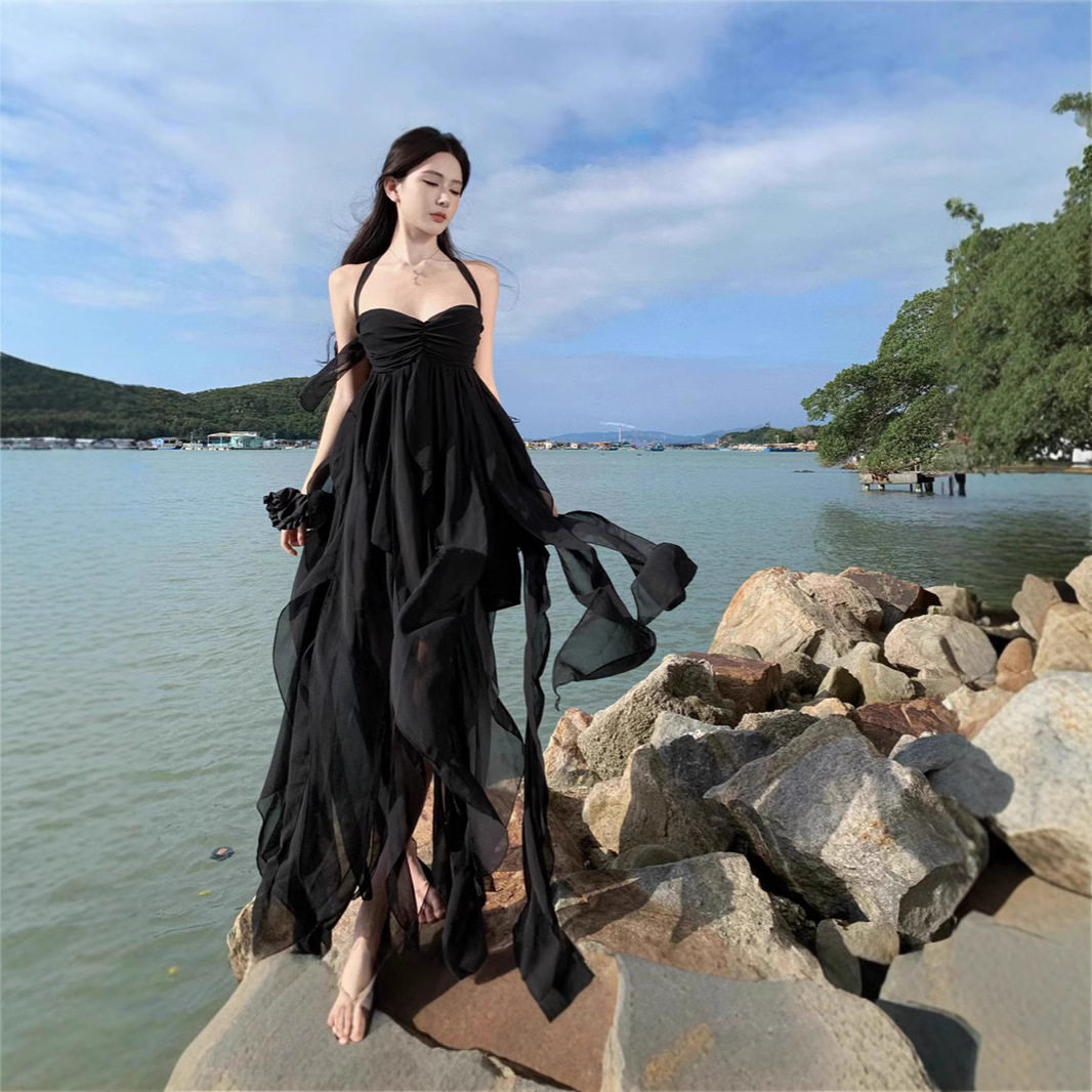 2025新款黑色性感海边度假超仙长裙挂脖抹胸露背不规则雪纺连衣裙