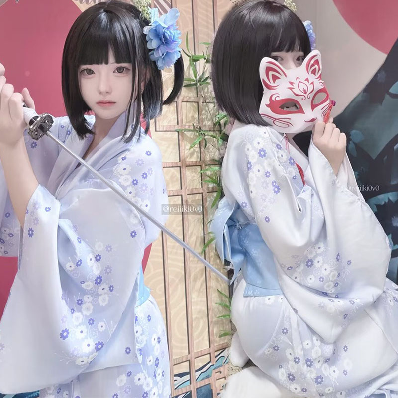 淡紫碎花改良和服浴衣写真服