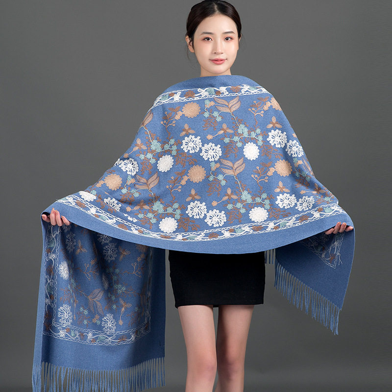 2025韩版手工刺绣花围巾冬季围巾大红色围巾妈妈保暖秋冬季女披肩