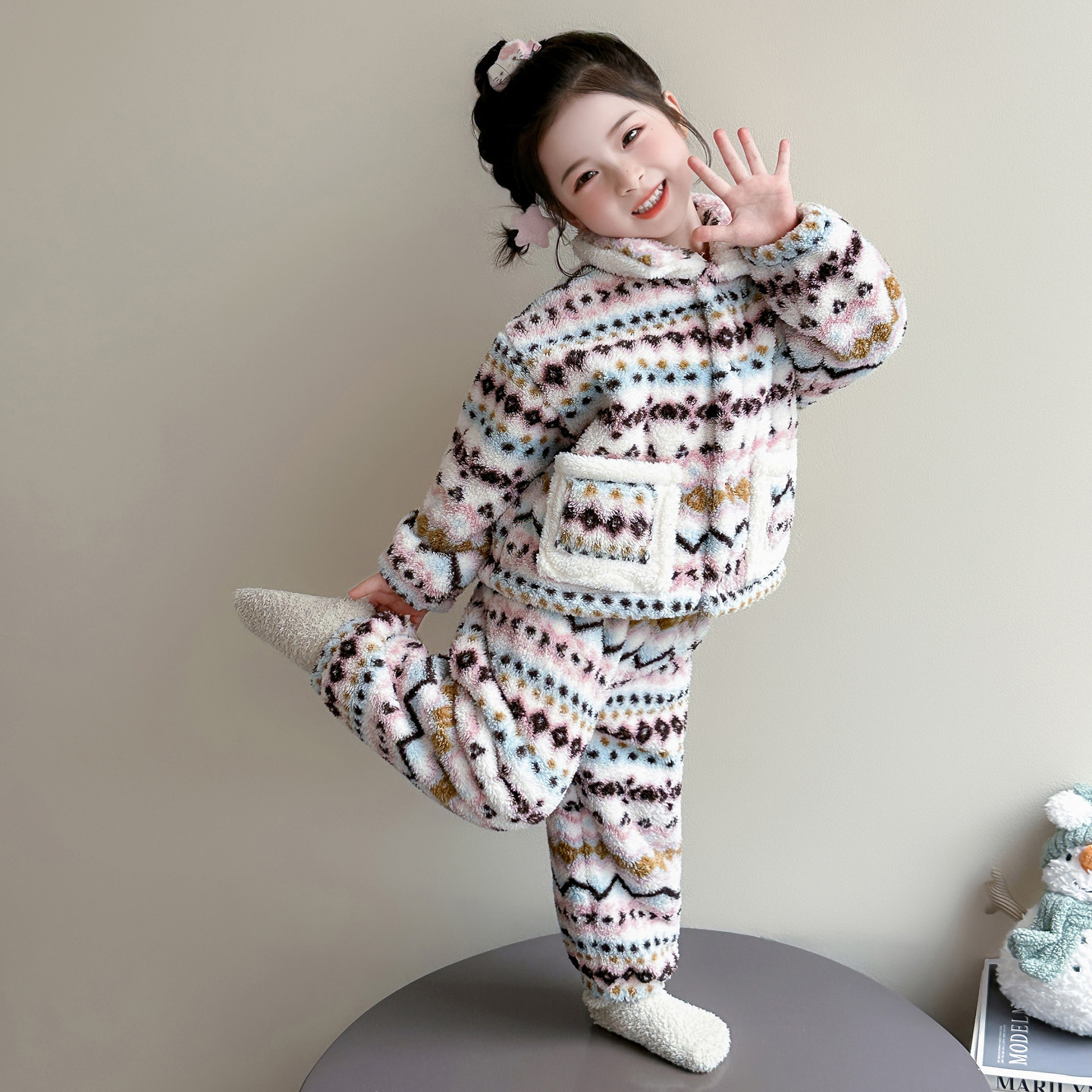 男女同款睡衣冬季新款儿童家居服套装加绒加厚保暖两件套冬装潮流
