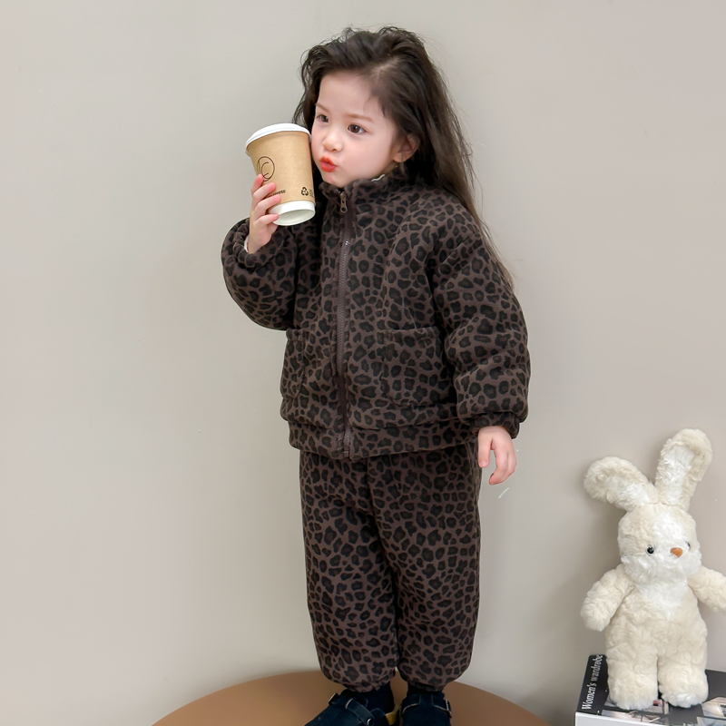 男女童运动服套装冬季男孩加绒加厚韩版休闲两件套宝宝豹纹棉衣
