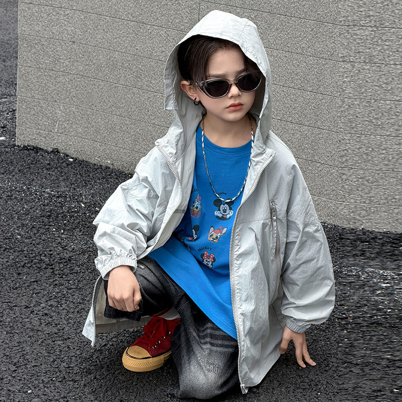 男童防晒衣夏季男孩轻薄透气连帽外套青少年户外运动服2026年新款