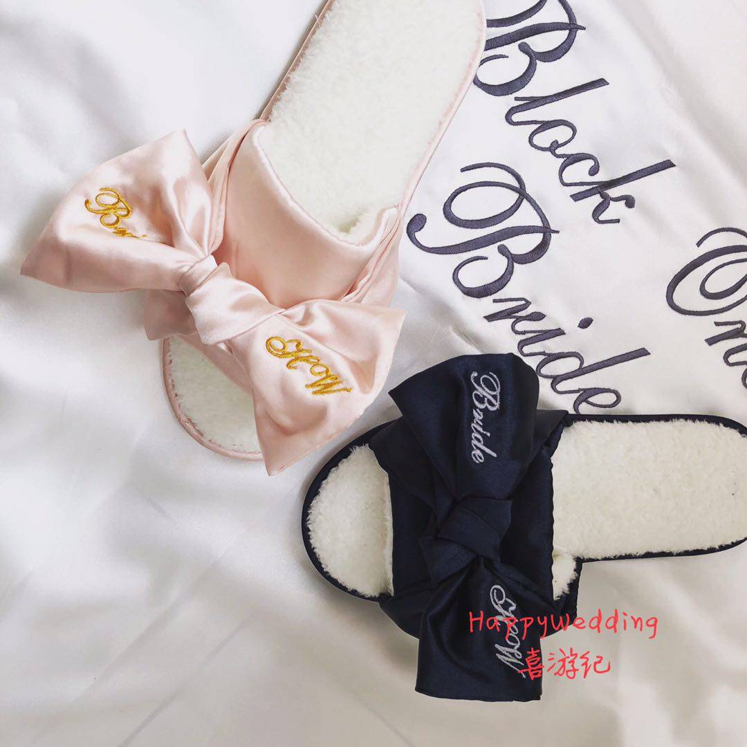 定制刺繡字母緞面蝴蝶結新娘拖鞋婚禮伴娘伴手禮在類目 女鞋, 拖鞋中 - 來自Buy2taobao.com提供專業的淘寶代購服務