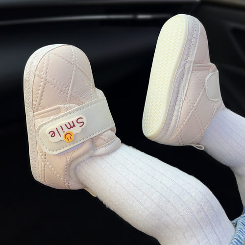 挥手兔婴儿鞋子冬季软底加绒棉鞋