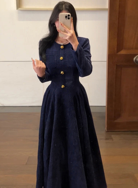 高级感圆领连衣裙女春季小香风气质名媛收腰显瘦百褶长裙D0122