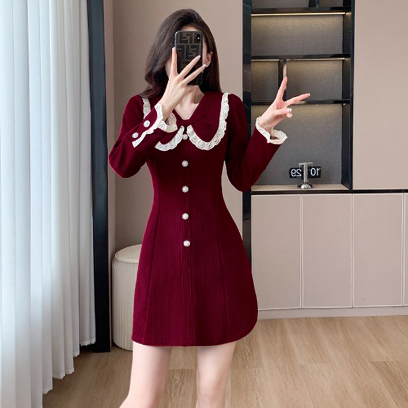 极简风A字裙纯色新款减龄显瘦娃