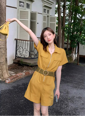 【送腰带】高级感时尚工装连体裤女2026春季新款显瘦短裤D2410