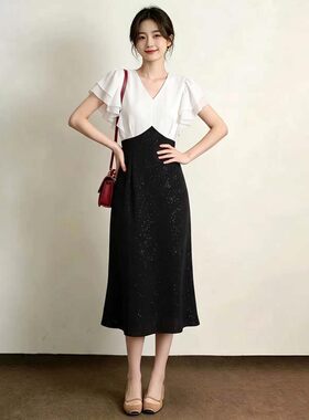 有里布2026夏季新款女拼色设计感修身显瘦气质中长款连衣裙D8837