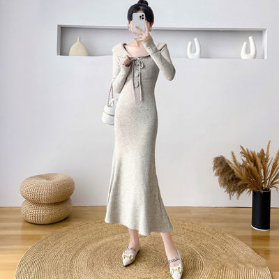 荷叶边收腰修身连衣裙女2025冬季新款小翻领收腰长裙D4176A