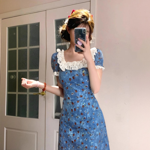 2025新款法式纯欲油画风方领蕾丝拼接连衣裙时尚碎花长裙D2399A