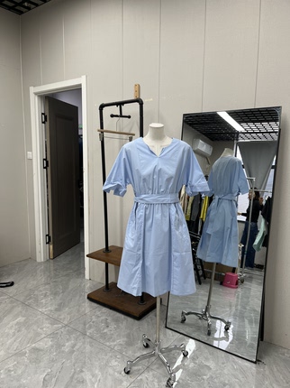 韩系甜美蓝色松紧腰百搭连衣裙腰带设计气质简约款