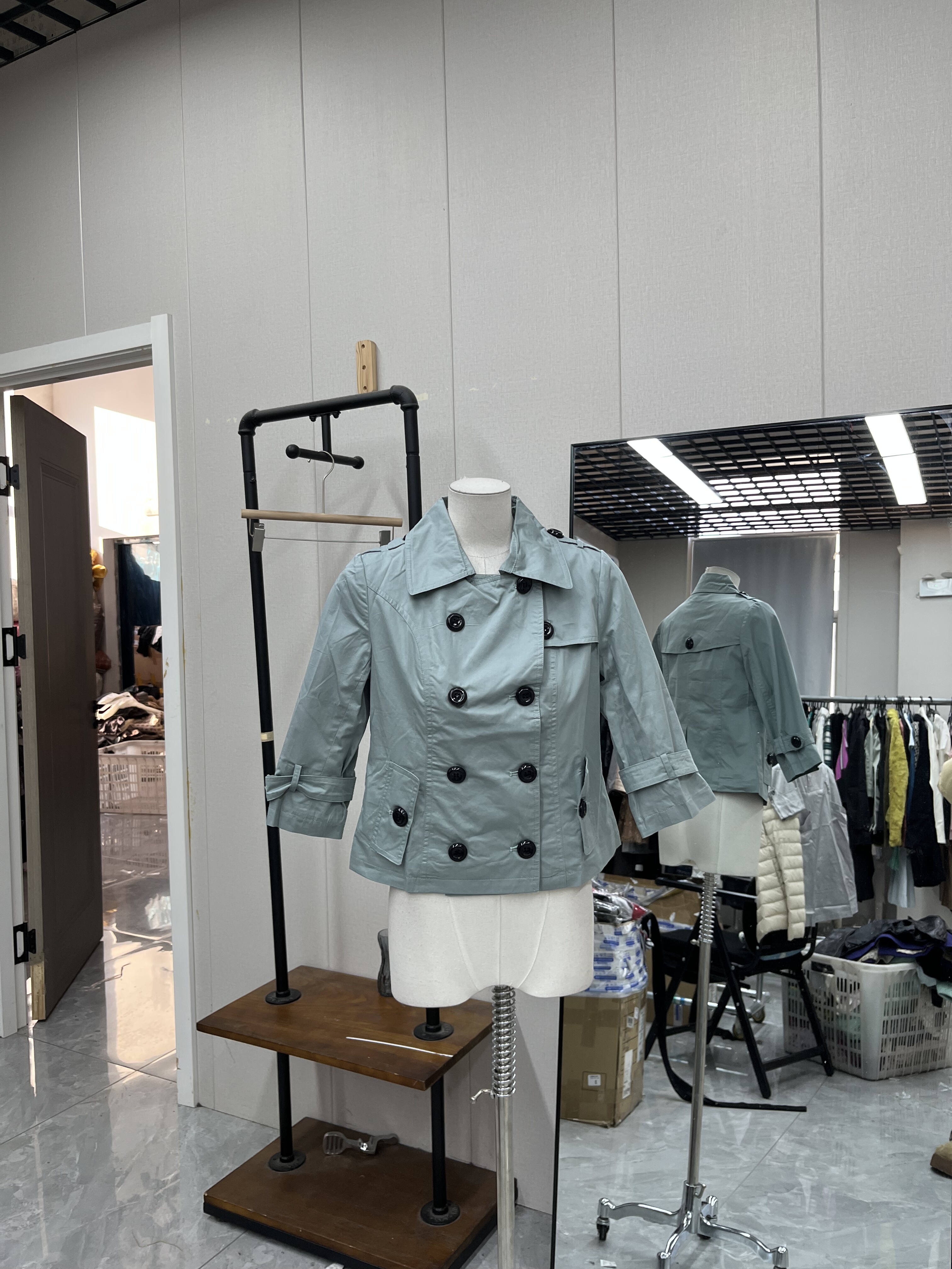 小短款春秋双排扣风衣外套英伦复古风甜美清新蓝色,女装/女士精品,风衣,淘宝优惠券,粉丝福利购,淘宝优惠卷