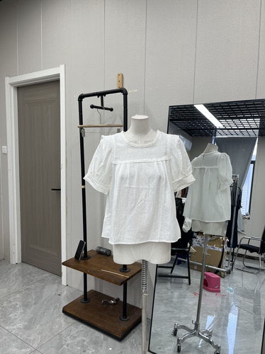 甜美娃娃衫可爱短袖夏季轻薄款上衣简约白色复古泡泡袖