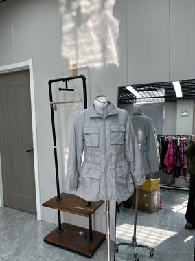 复古浅灰色收腰设计棉服外套双层领假两件针织拼