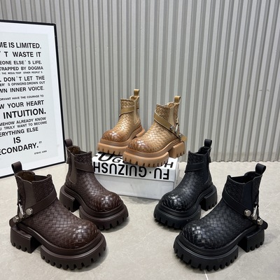 欧货编织皮大头厚底马丁靴女2025新款皮带扣套筒增高短靴烟筒靴女