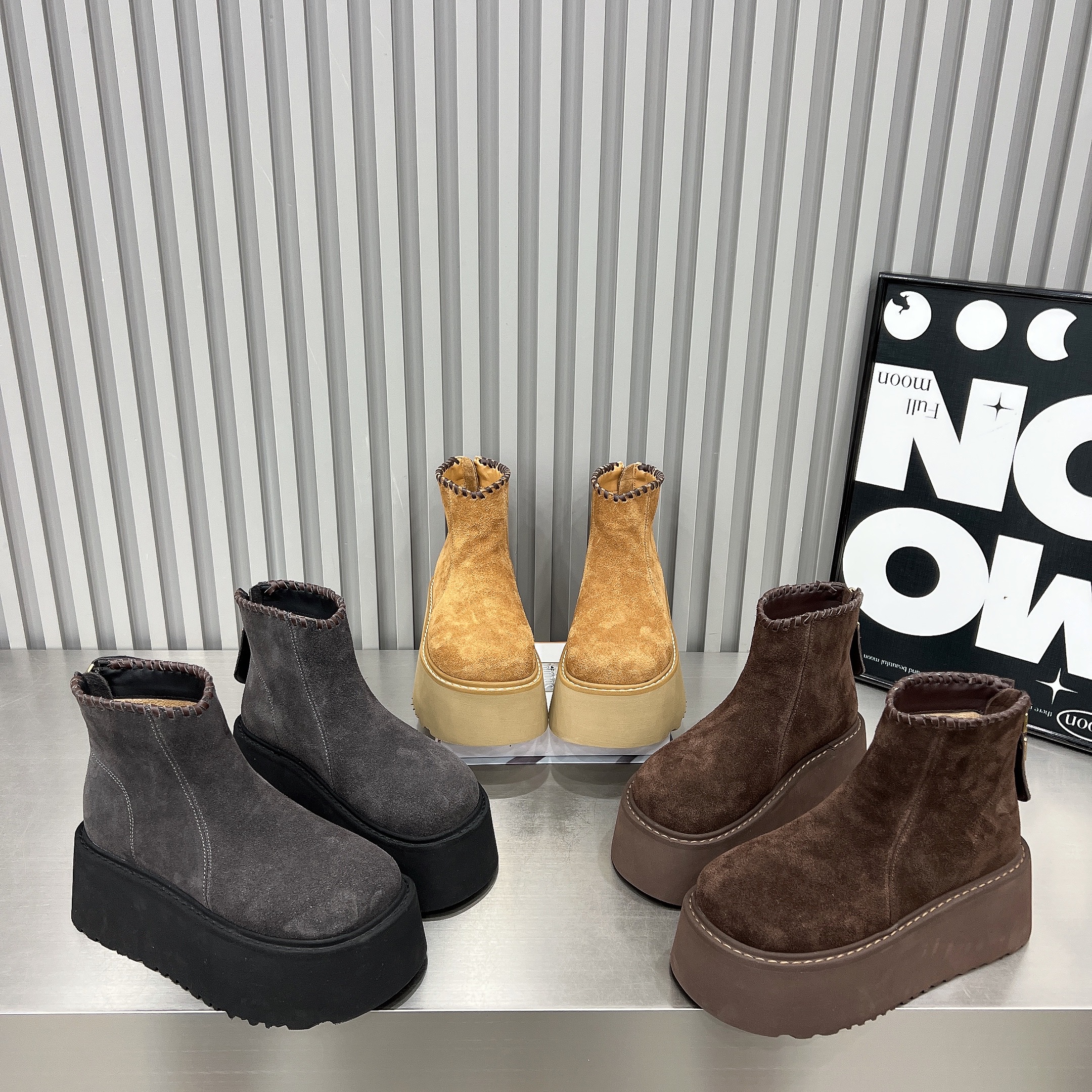 欧货2025新款磨砂皮厚底松糕马丁靴女鞋7cm增高烟筒靴切尔西短靴