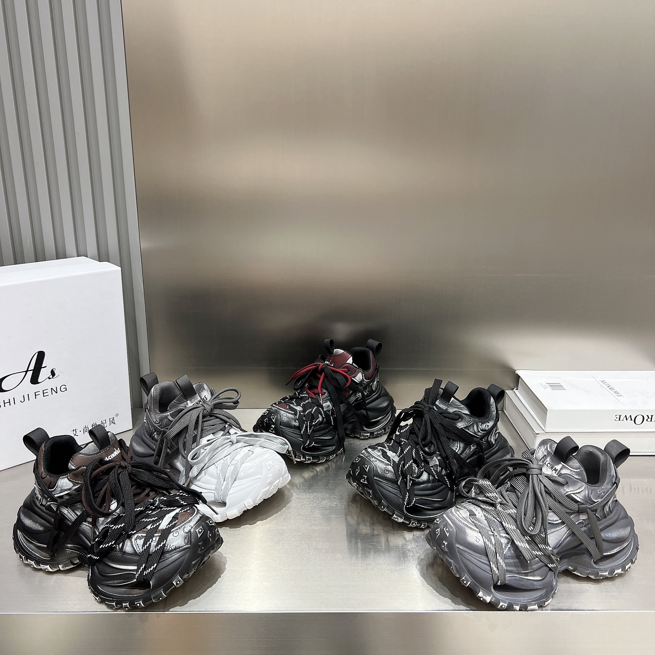 7cm厚底渐变做旧老爹鞋女2026新款复古擦色系带时尚单鞋女休闲鞋