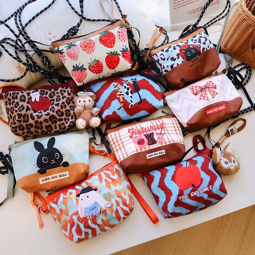 豹纹卡通防水通勤斜挎零钱包