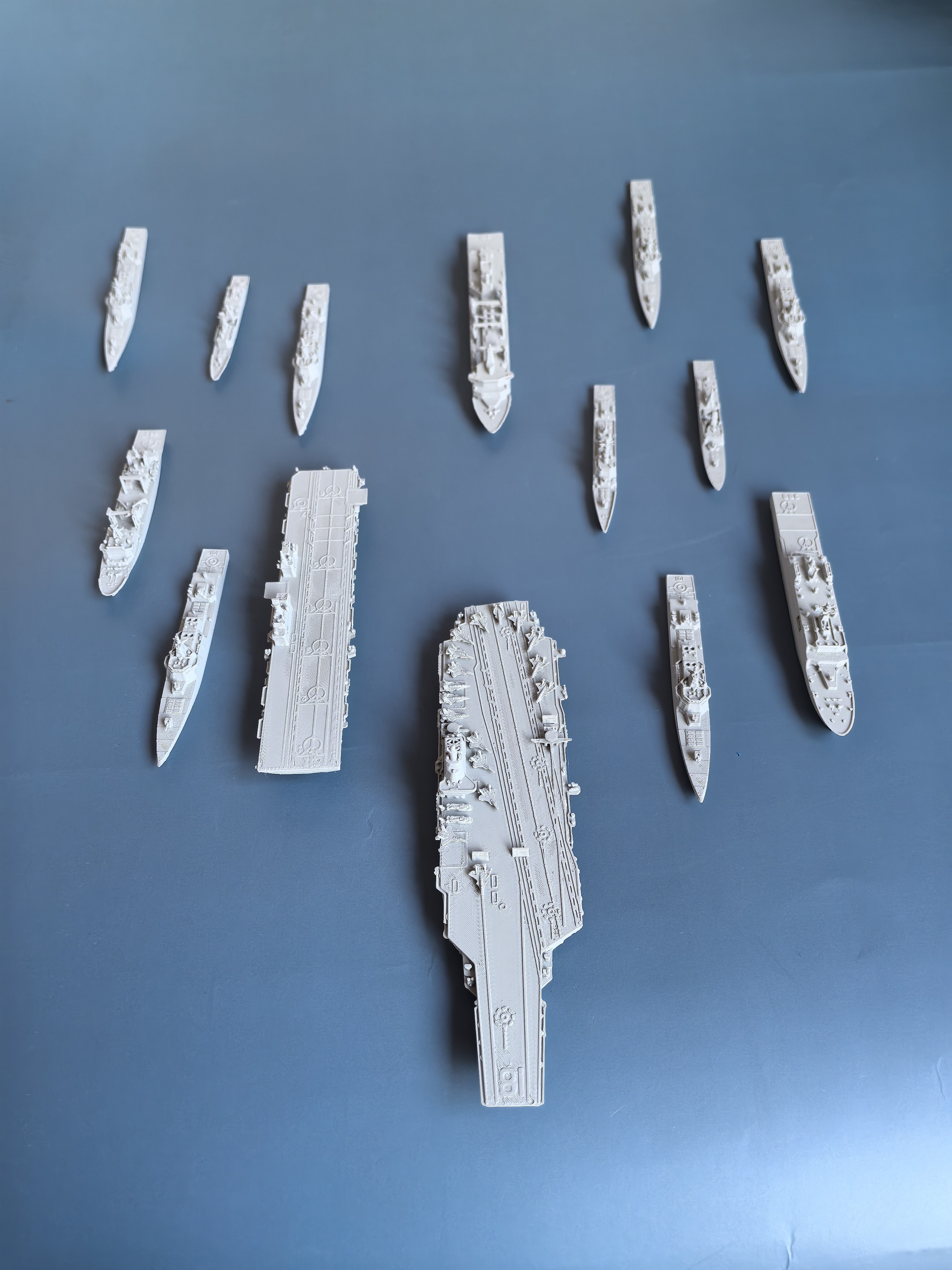 白模版航母军舰摆件055驱逐舰052D模型成品电脑屏幕054B鱼缸微景