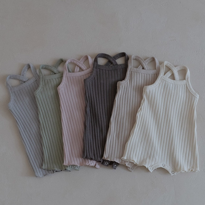 婴儿吊带爬服连体衣PEEKABOO童装