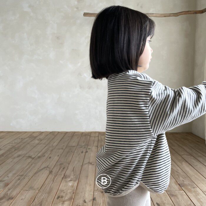 现货韩国进口婴幼童装百搭宽松休闲条纹圆领卫衣春秋慵懒廓形上衣