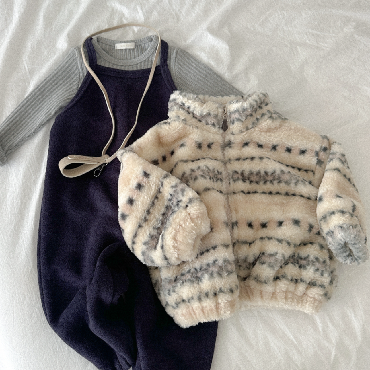 现货韩国进口婴幼童装加厚保暖毛绒外套高领珊瑚绒棉衣MiniRobe