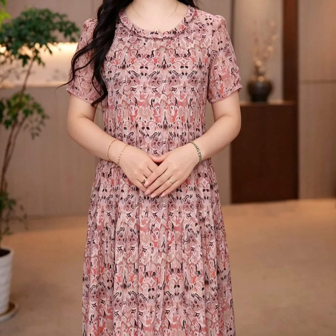 2026夏季新款宽松洋气大码显瘦遮肚子连衣裙高级碎花优雅减龄礼服