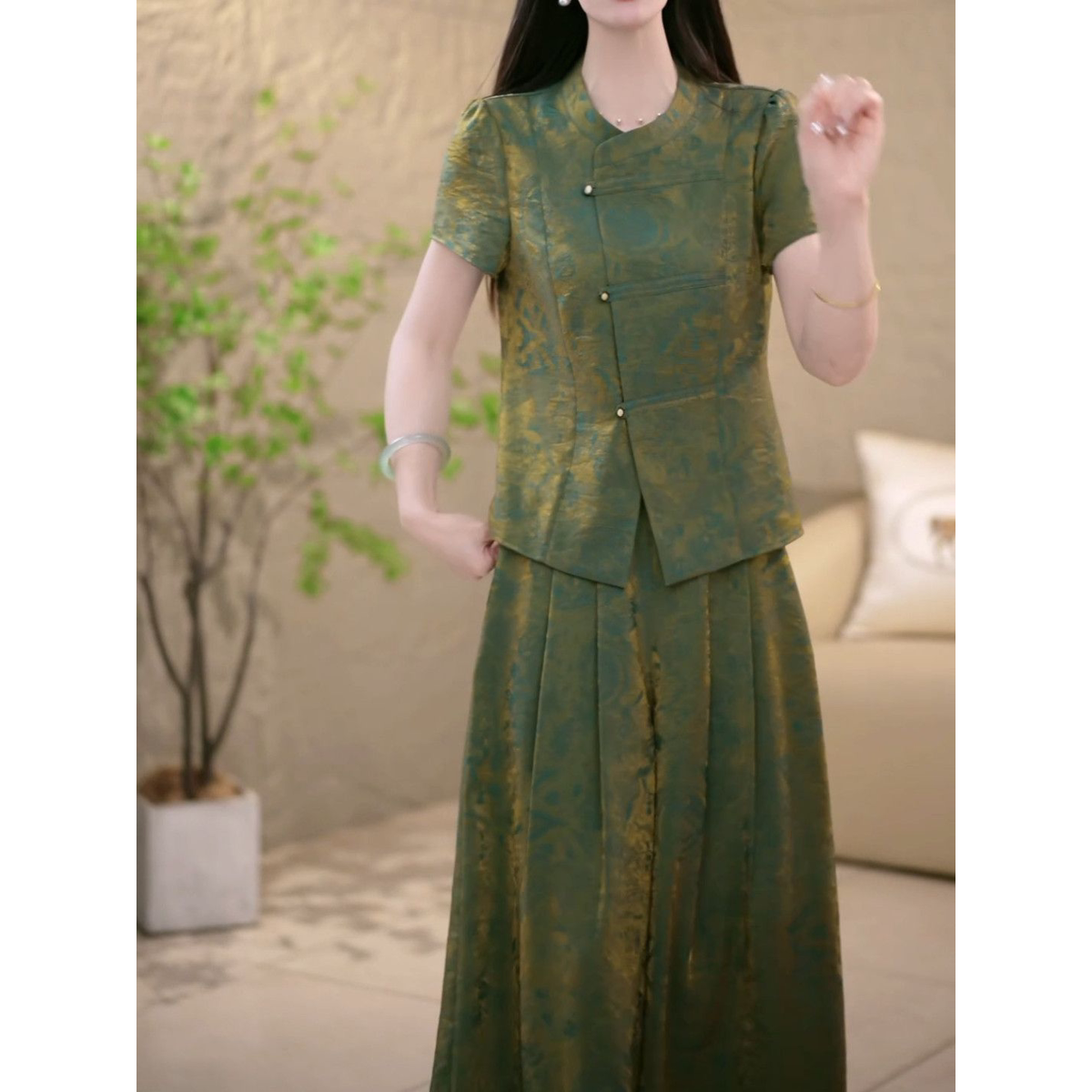 2026年夏季新款时尚修身洋气气质休闲百搭修身显瘦减龄女装套裤