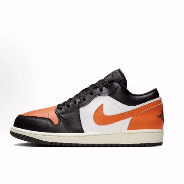 Jordan Air Jordan 1 舒适耐磨 低帮复古篮球鞋 男女同款 黑白色