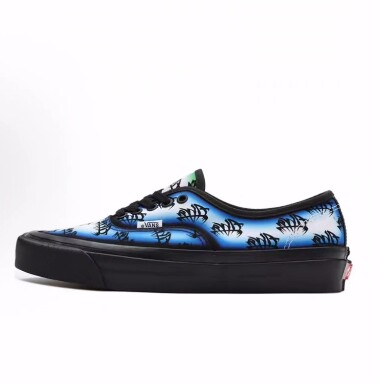 Tony Alva x Vans Authentic 系列 低帮 板鞋 男女同款 黑蓝紫