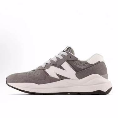 New Balance NB 5740 字母标志 低帮跑步鞋 男女同款 白褐色