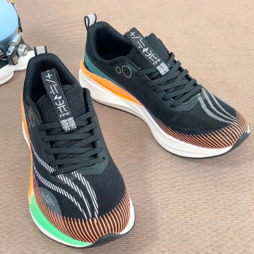 LiNing李宁 赤兔8PRO 减震耐磨透气回弹 低帮跑步鞋 男款 黑色