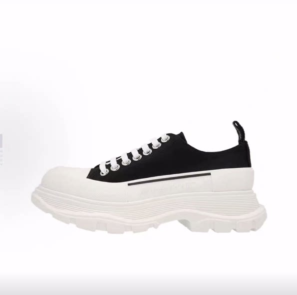 Alexander McQueen亚历山大麦昆 低帮 马丁靴 女款