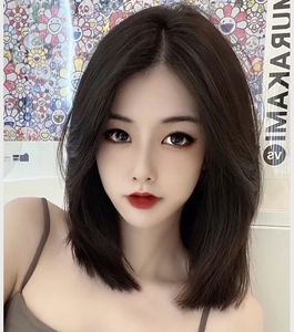 蕾丝蓬松自然修饰圆脸锁骨发