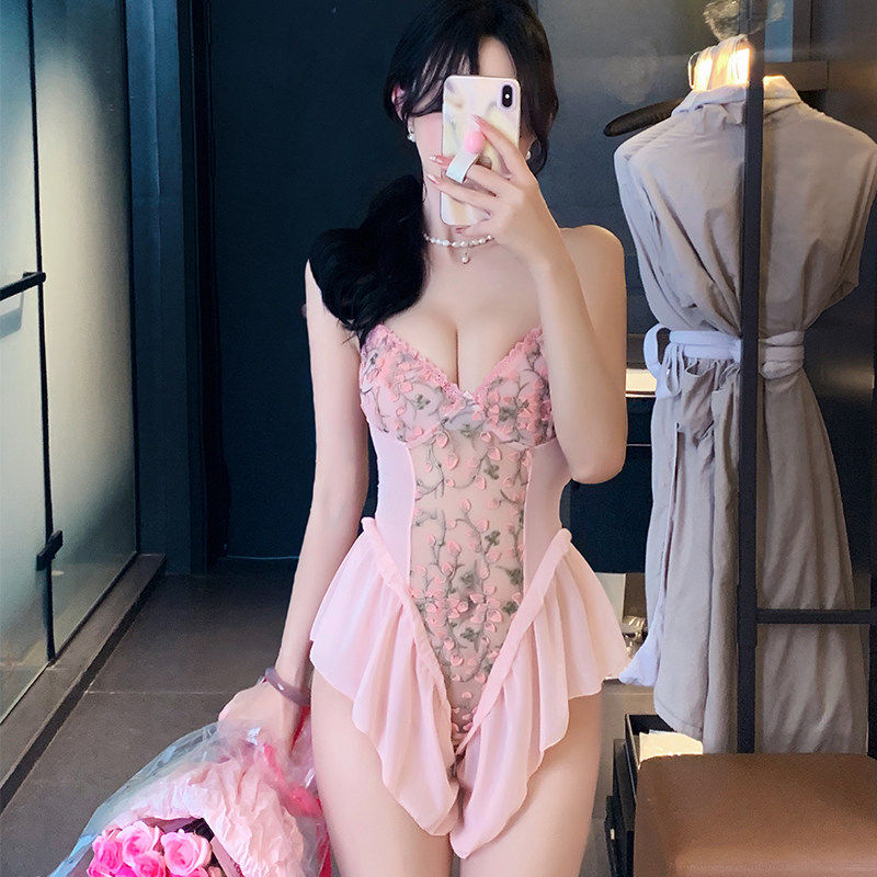粉色甜美少女连体衣性感紧身诱惑吊带睡衣情趣制服内衣情侣约会