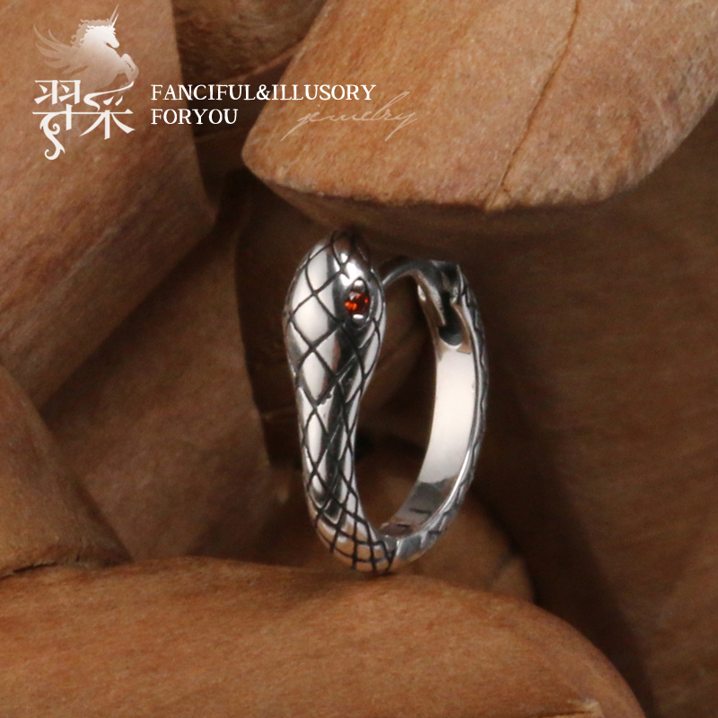 羿采气质红眼蛇纯银耳环