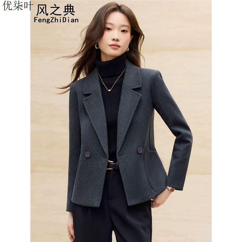 灰色呢子西装外套女秋冬高级感双排扣休闲小个子短款女士毛呢西服