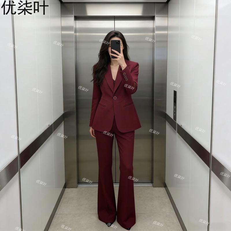 优柒叶酒红色西装套装女春秋新款职业装气质播音主持人正装工作服