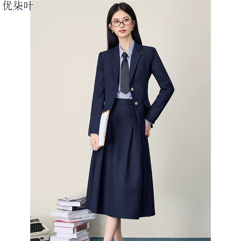 藏蓝色西装套装女秋学院风职场通勤大学生面试正装西服半身裙穿搭