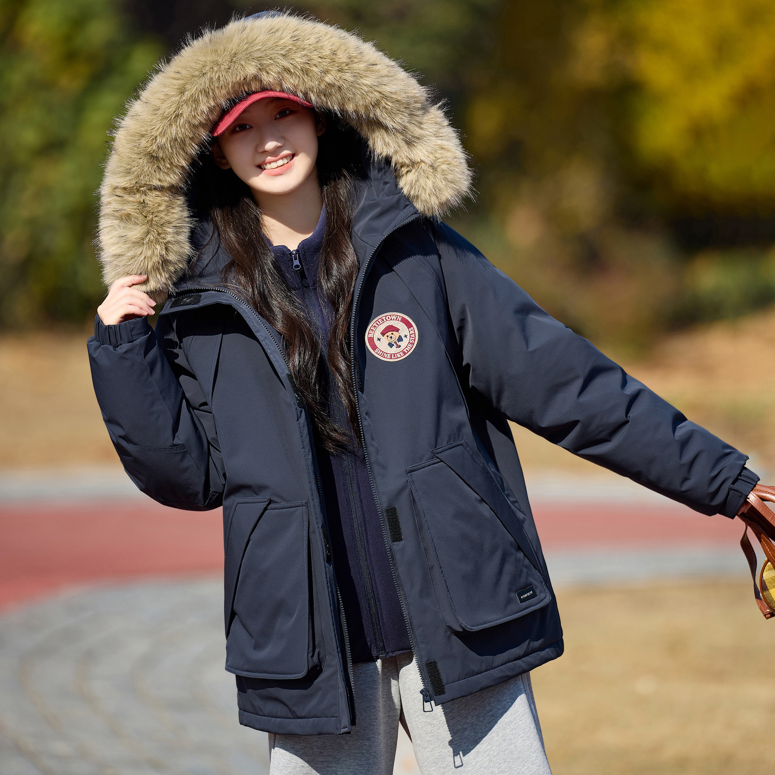 工装风短款羽绒服初中学生女连帽大毛领90白鸭绒保暖外套冬季加厚