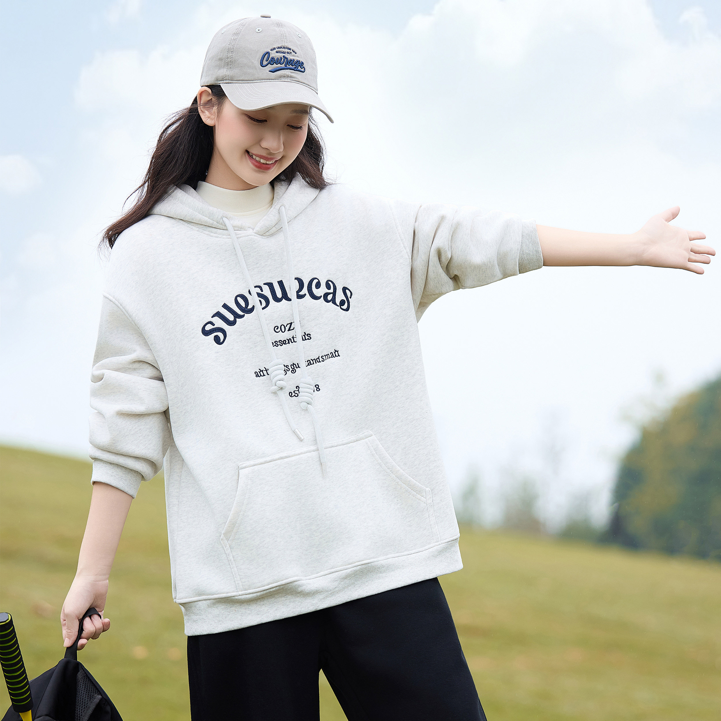 学生卫衣连帽女2026春秋新款宽松外套春季加厚套头上衣长袖爆款