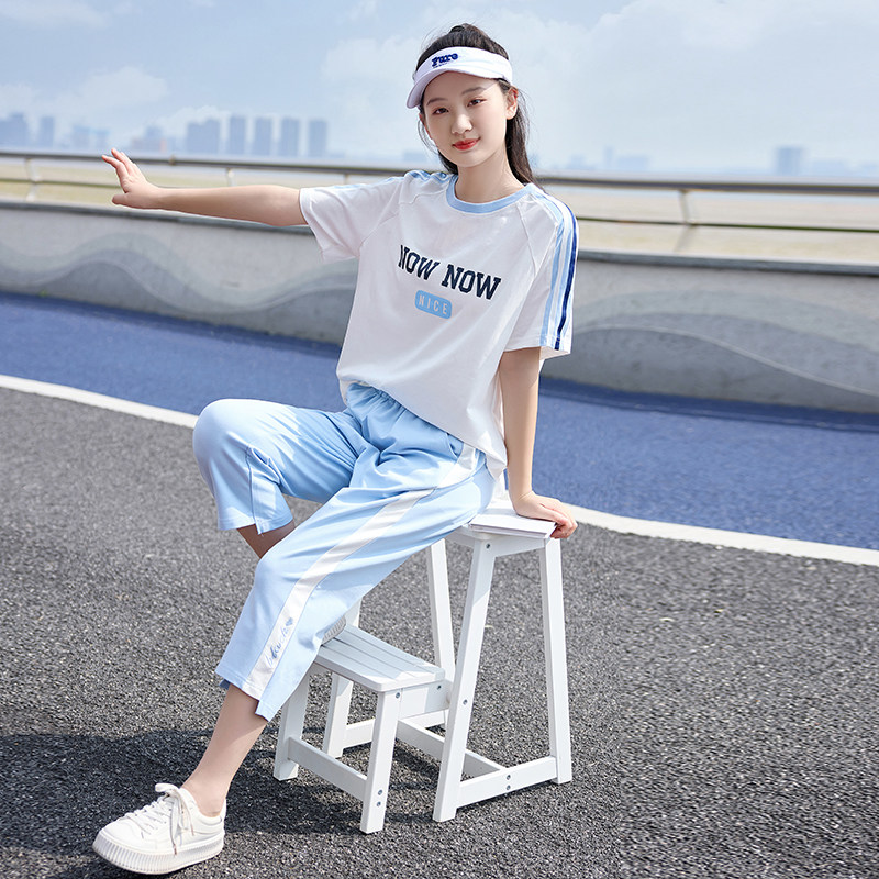 初中生套装短袖T恤纯棉2026夏季时尚两件套少女高中生七分裤班服