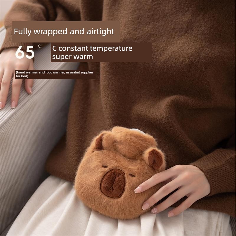 可爱的长毛绒热水瓶充满水的妇w女卡皮巴拉手暖袋小迷你手暖手暖